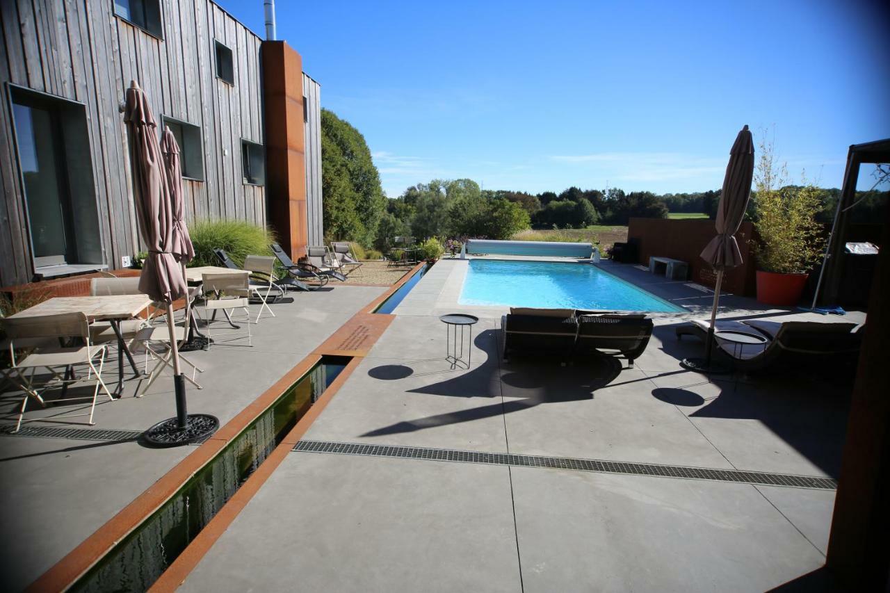 Barsy 34 Hotel Havelange Bagian luar foto
