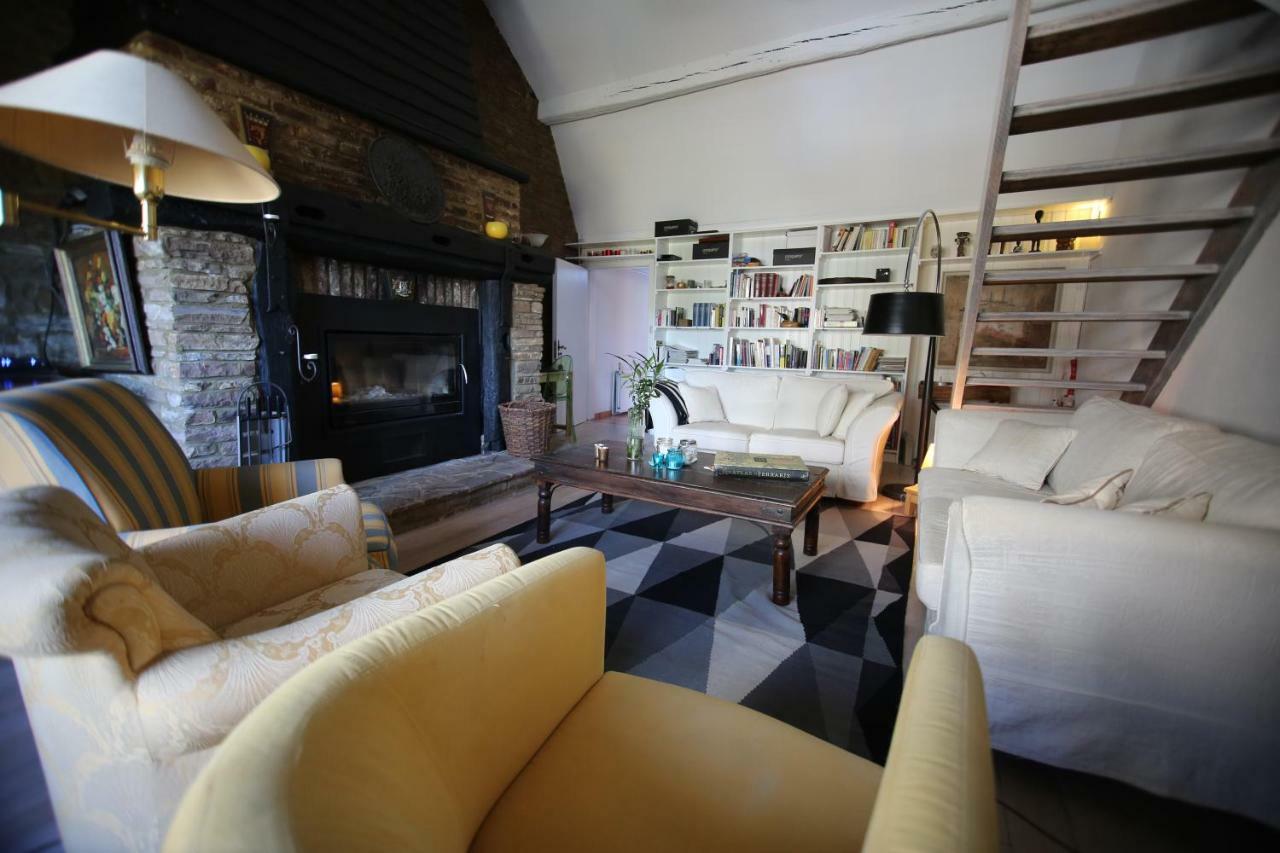 Barsy 34 Hotel Havelange Bagian luar foto