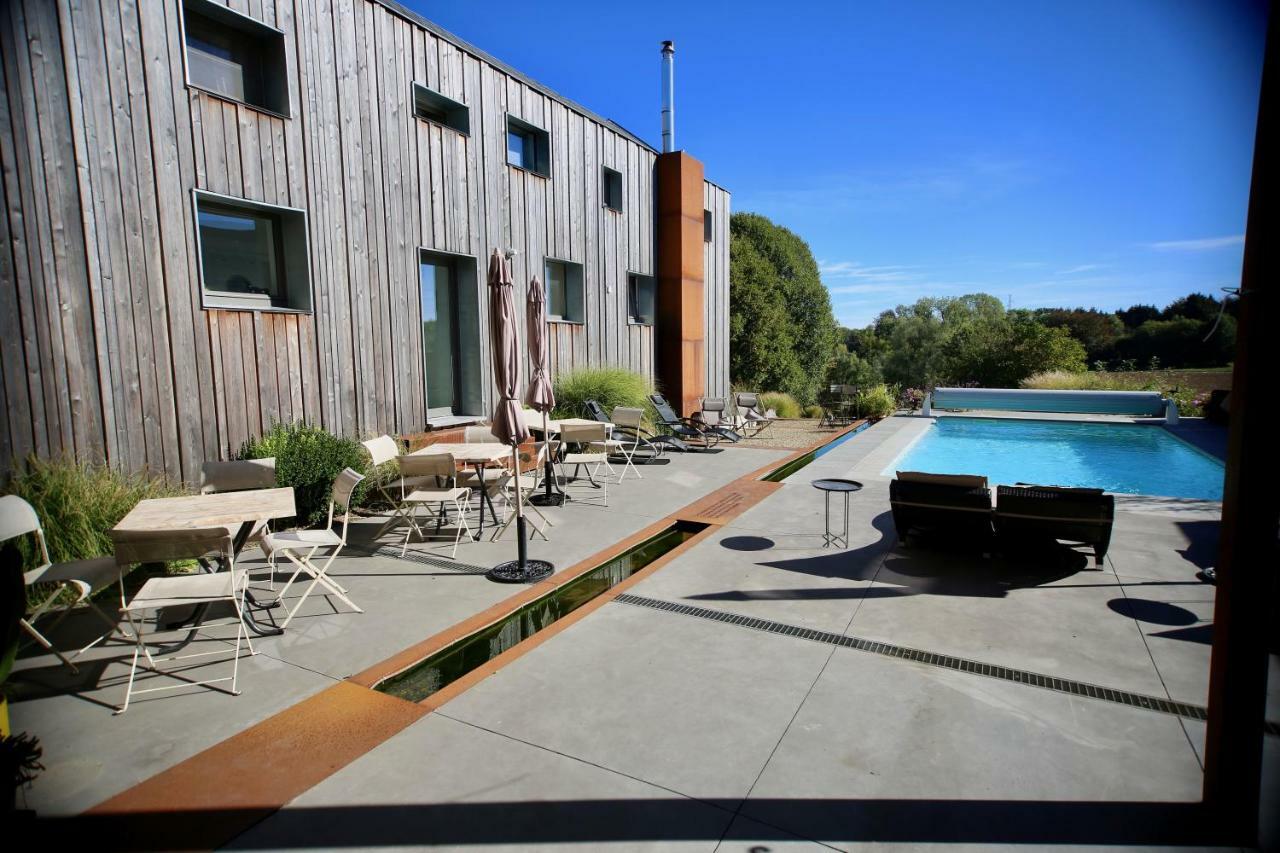 Barsy 34 Hotel Havelange Bagian luar foto