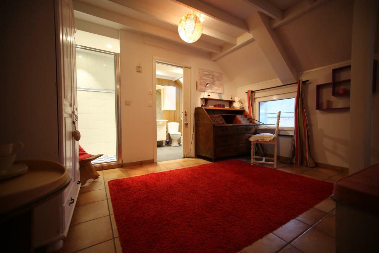 Barsy 34 Hotel Havelange Bagian luar foto