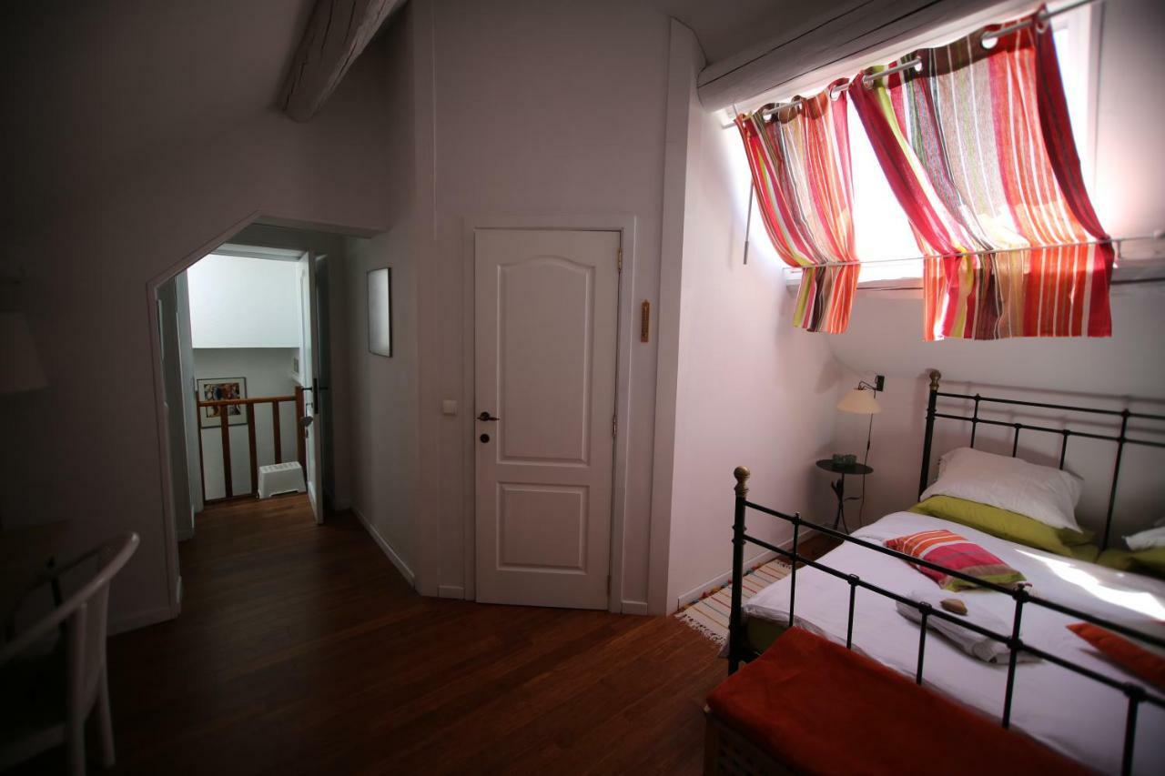 Barsy 34 Hotel Havelange Bagian luar foto
