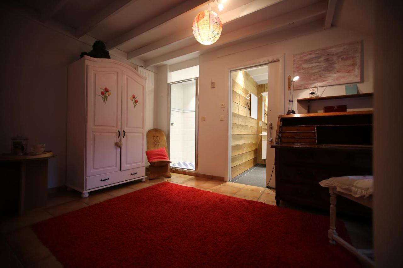 Barsy 34 Hotel Havelange Bagian luar foto